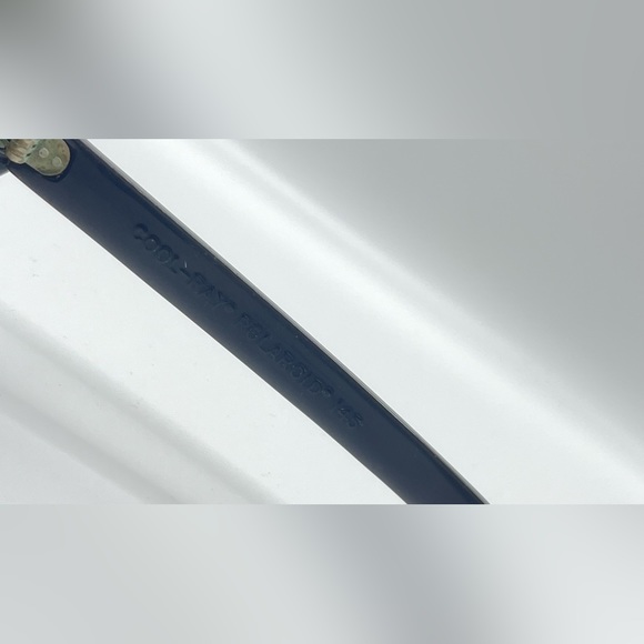 CoolRay Accessories Vintage Coolray Carl Michelle Black Oval Pilot